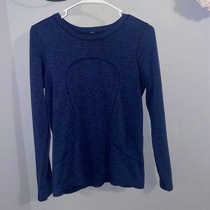 lululemon athletic long sleeve size 6